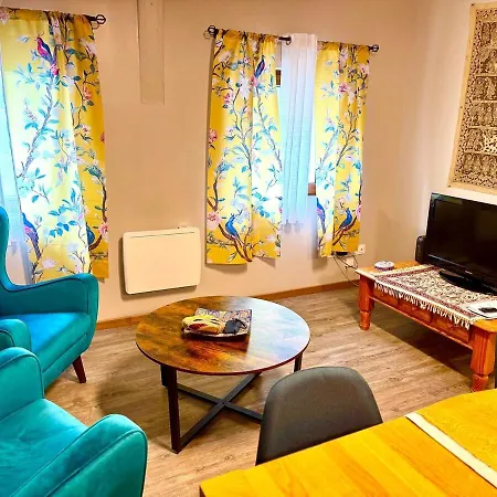 Solgne Semesterbostad