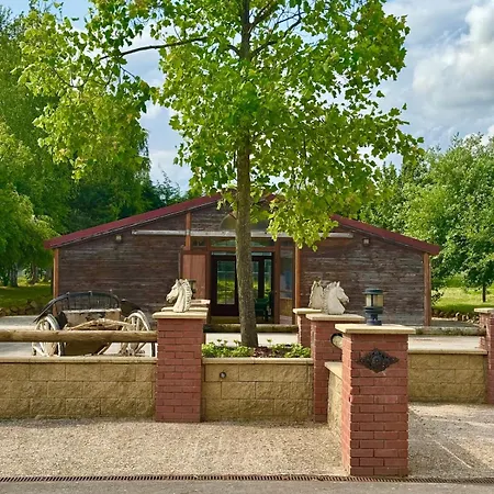 Solgne Semesterbostad *